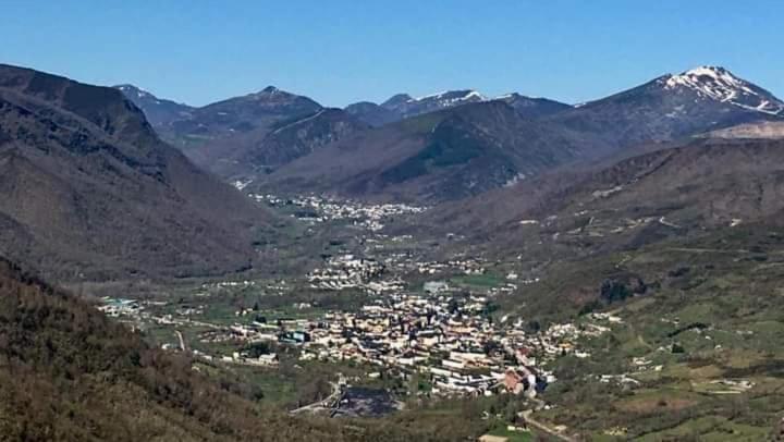 Vut El Refugio Leilighet Villablino Eksteriør bilde